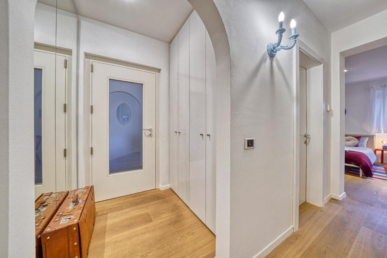 Centrally Located Apartment With Parking Space كالدورا المظهر الخارجي الصورة